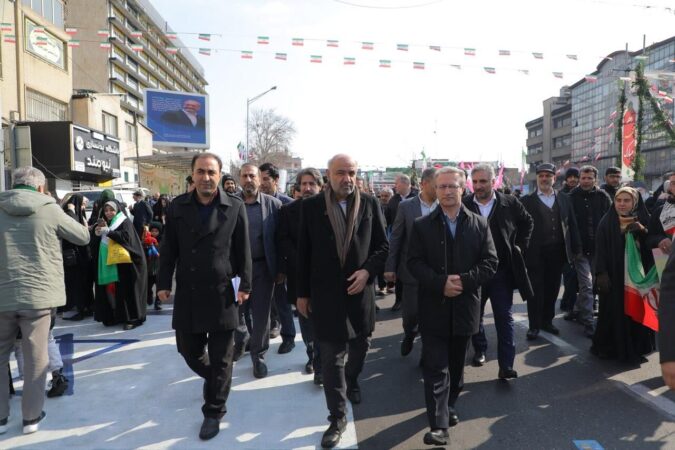 حضور وزیر کار در راهپیمایی ۲۲ بهمن چهل و ششمین سالگرد پیروزی انقلاب اسلامی