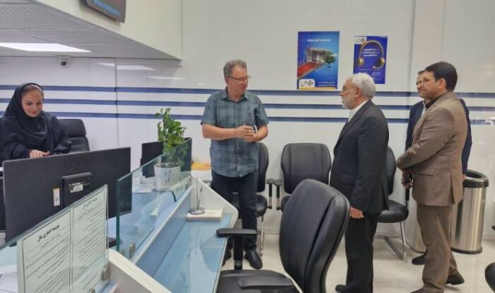 تاکید بر خدمترسانی بیقفه به مشتریان در همه روزهای سال تاکید بر خدمترسانی بیقفه به مشتریان در همه روزهای سال