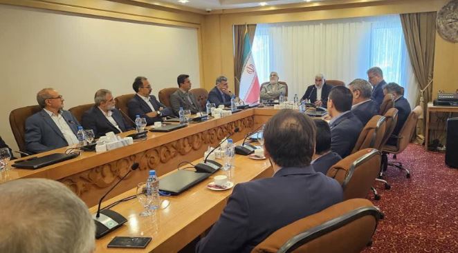 در مدیریت بحران، ایمان، ایستادگی و اخلاق راهبرد ماست در مدیریت بحران، ایمان، ایستادگی و اخلاق راهبرد ماست