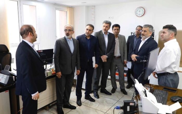هم افزایی واحدهای صف و ستاد بانک مسکن در خدمت رسانی به مردم/ارایه خدمات به مشتریان با تمام قدرت و توان هم افزایی واحدهای صف و ستاد بانک مسکن در خدمت رسانی به مردم/ارایه خدمات به مشتریان با تمام قدرت و توان