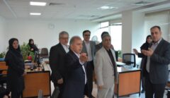 یک برنامه موفق با اهداف بلند مدت و روش های عملی و نوآورانه منطبق است