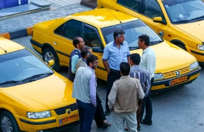 فرایند اجرایی صدور کارت رفاهی رانندگان تاکسی بررسی شد فرایند اجرایی صدور کارت رفاهی رانندگان تاکسی بررسی شد