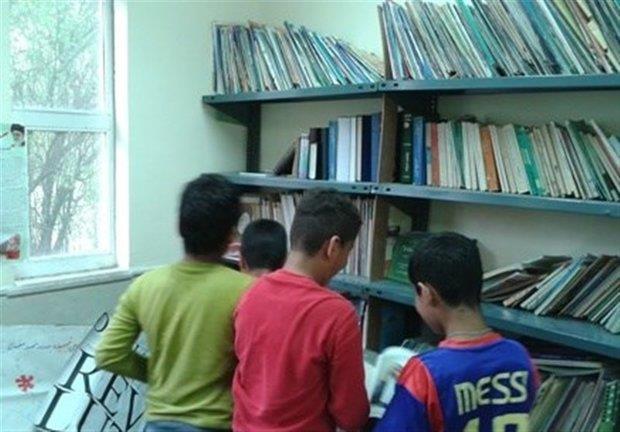 پویش «اهدای دانش و مهربانی» در بانک مسکن کلید خورد/ گامی مؤثر در ارتقاء عدالت آموزشی و توسعه فرهنگ کتابخوانی پویش «اهدای دانش و مهربانی» در بانک مسکن کلید خورد/ گامی مؤثر در ارتقاء عدالت آموزشی و توسعه فرهنگ کتابخوانی