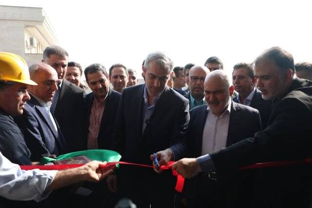 از شرکت فولاد پخش اهواز با تسهیلات بانک توسعه تعاون در هفته دولت بهرهبرداری شد از شرکت فولاد پخش اهواز با تسهیلات بانک توسعه تعاون در هفته دولت بهرهبرداری شد
