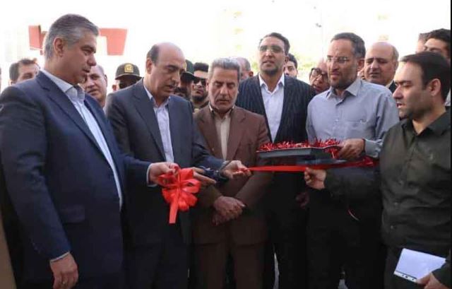 افتتاح فاز نخست پروژه تامین اعتبار شده نهضت ملی توسط بانک مسکن در شهر مهاجران/ قدردانی از بانک مسکن به دلیل تامین مالی به هنگام پروژه افتتاح فاز نخست پروژه تامین اعتبار شده نهضت ملی توسط بانک مسکن در شهر مهاجران/ قدردانی از بانک مسکن به دلیل تامین مالی به هنگام پروژه