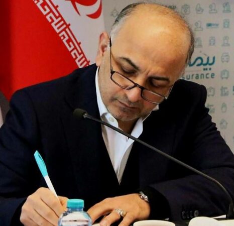 پیام مدیرعامل بیمه دی به مناسبت روز پزشک : پزشکان متعهد با دم مسیحایی ، مصداق آیه ۳۲ سوره مائده هستند پیام مدیرعامل بیمه دی به مناسبت روز پزشک : پزشکان متعهد با دم مسیحایی ، مصداق آیه ۳۲ سوره مائده هستند