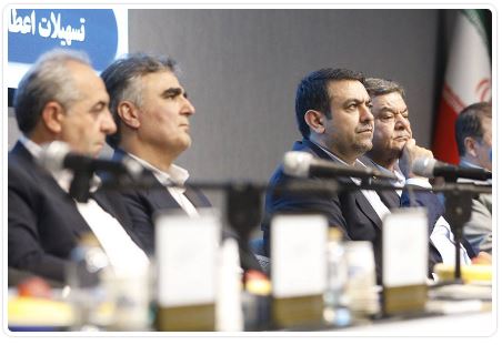 تاکید نجارزاده بر بهبود معیشت کارکنان بانکها تاکید نجارزاده بر بهبود معیشت کارکنان بانکها