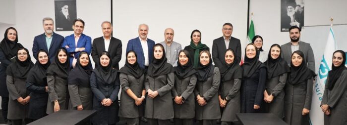 تثبیت گواهی استاندارد بینالمللی ISO 15838 در مرکز ارتباط با مشتریان بیمه دی تثبیت گواهی استاندارد بینالمللی ISO 15838 در مرکز ارتباط با مشتریان بیمه دی