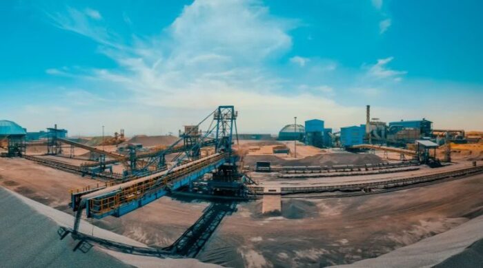 راهبردهای سیمیدکو در راستای خلق ثروت با تکیه بر مزیتهای رقابتی راهبردهای سیمیدکو در راستای خلق ثروت با تکیه بر مزیتهای رقابتی