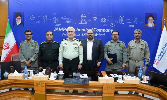 تمدید تفاهم‌نامه پتروشیمی جم و محیط زیست بوشهر برای صیانت از  پارک ملی دریایی نای‌بند