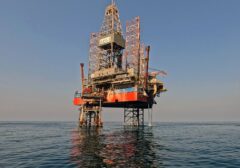 جابجایی سکوی حفاری DCI-1 به میدان گازی بلال در شرایط دشوار جوی به پایان رسید