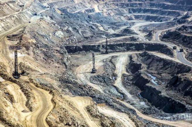 ثبت رکوردهای جدید تولید در شرکت معدنی و صنعتی گل‌گهر