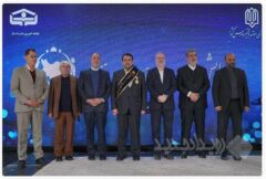 نشان افتخار و حمایل «حامی مدرسه‌سازی ایران» به مدیرعامل بانک ملی اهدا شد/ ساخت ۱۳۵ مدرسه در مناطق محروم کشور