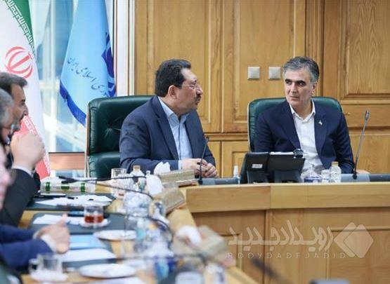 بازسازی و اصلاح روند ثبت‌سفارش‌ها و تخصیص ارز متناسب با بودجه و اولویت‌های موردنظر وزارتخانه‌ها / ترکیب کالاها در تالار یک و دو ارزی مرکز مبادله مشخص شد/ کمیته تخصصی رصد تامین ارز کالاهای اساسی و دارو تشکیل شد