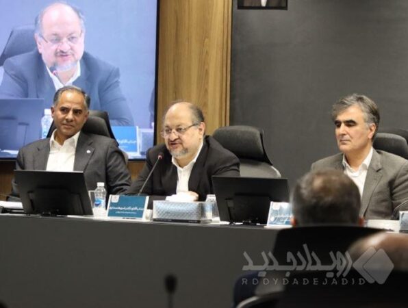 بانک مرکزی مسیر تأمین مالی یک میلیارد دلاری پتروشیمی‌ها را هموار کرد/ رشد و توسعه اقتصادی با تأمین مالی ارزی