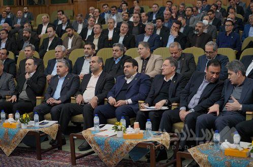 تمرکز جذب منابع جاری، کمک به توسعه ظرفیت‌های اقتصادی برای ارتقای جایگاه بانک ملی در نظام بانکداری کشور