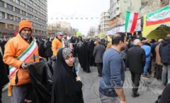 پاکسازی ۱/۵ کیلومتر از مسیر راهپیمایی ۲۲ بهمن