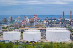 تعیین تکلیف قیمت‌گذاری خدمات جانبی پتروشیمی‌ها با مصوبه شورای‌عالی هماهنگی اقتصادی