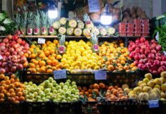 میوه شب عید در بازار تامین شده است/ استمرار نظارت بر بازار کالاهای اساسی