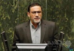 کاهش قیمت ورق گرم در بازار همزمان با عرضه فولاد مبارکه در بورس کالا