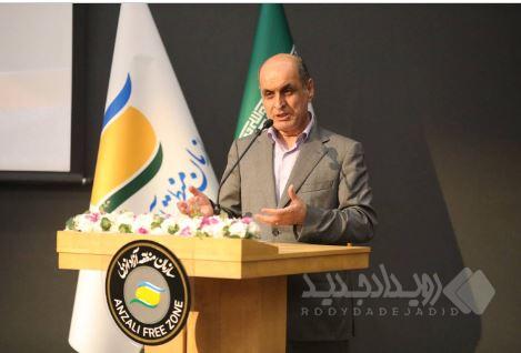 ملوان مکتب اخلاق است و راز ماندگاری بهمن صالح‌نیا در معلمی و اخلاق نهفته است
