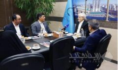 معاون اول رئیس‌جمهور با مدیران پتروشیمی شهید تندگویان دیدار کرد/ تأکید عارف بر بازسازی صنایع با رویکردی به‌روز و واقعی در حوزه پدافند غیرعامل