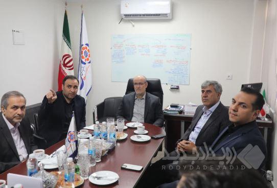 بازدید سرزده مدیر موسسه اعتباری ملل از مدیریت امور روابط عمومی / تأکید بر مشتری‌مداری، افزایش سرمایه و شفافیت
