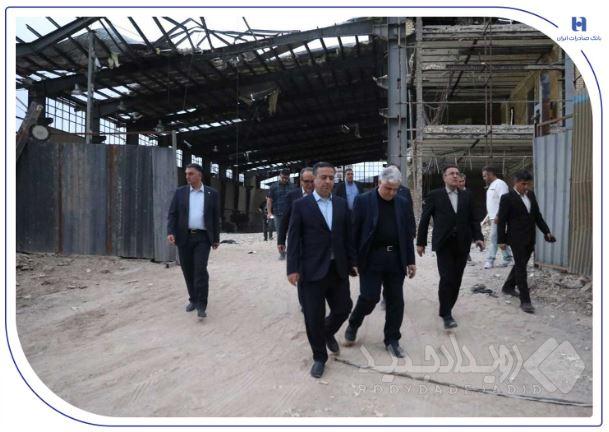 بازدید سرپرست بانک صادرات ایران از کارخانه آسیب‌دیده از جنگ؛ تأکید بر نقش بانک صادرات ایران در نوسازی اقتصاد پس از جنگ و اشتغال‌زایی پایدار