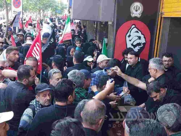 حضور مدیرعامل بانک سپه در موکب های خدمت‌رسانی به زائران مراسم تشییع رهبر شهید