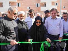 در سفر وزیر راه و شهرسازی به استان بوشهر کلید ۳۴۰ واحد نهضت ملی در برازجان تحویل شد/ نقش‌آفرینی مؤثر بانک مسکن در خانه‌دار شدن بوشهری‌ها