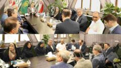 تجلیل مدیرعامل بیمه البرز از پزشکان معتمد به مناسبت روز پزشک
