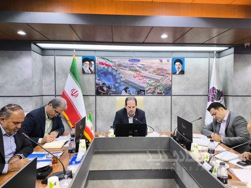 تأکید معاون وزیر صمت بر شبکه‌سازی صنایع و هوشمندسازی شهرک‌های صنعتی/ واگذاری اراضی باید مبتنی بر مزیت‌های منطقه‌ای و توسعه شهرک‌های تخصصی باشد