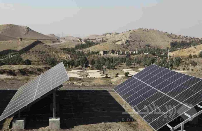 توسعه نیروگاه خورشیدی بوستان جنگلی سرخه‌حصار به ۱۵۵ کیلووات