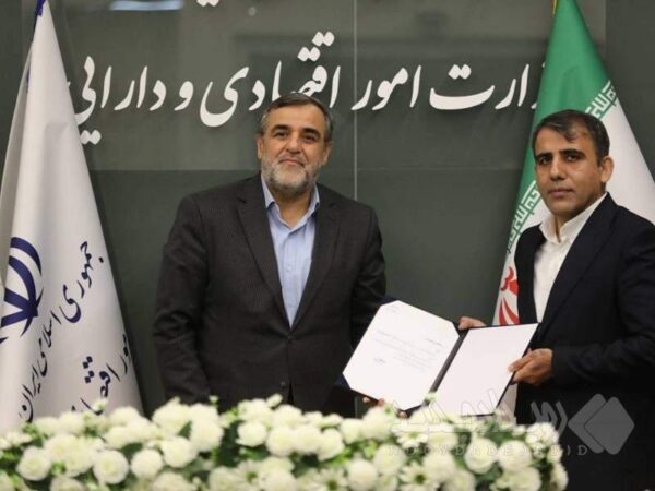 استقبال معاون وزیر امور اقتصادی و دارایی از عملکرد بانک مسکن در تامین مالی پروژه‌های مسکن