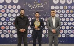 اعطای نشان عالی مدیر سال ۱۴٠۲ به مدیرعامل شرکت فولاد اکسین خوزستان