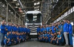 ایران‌خودرو دیزل تولید ۱۹۲ هزارمین کامیون خود را جشن گرفت