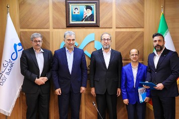 قدردانی هیئت‌مدیره از عوامل اجرایی بانک دی در نمایشگاه کیش اینوکس ۲۰۲۲