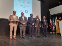 لوح زرین برترین نوآوری ایرانی سال برای اتوبوس برقی e-Atros