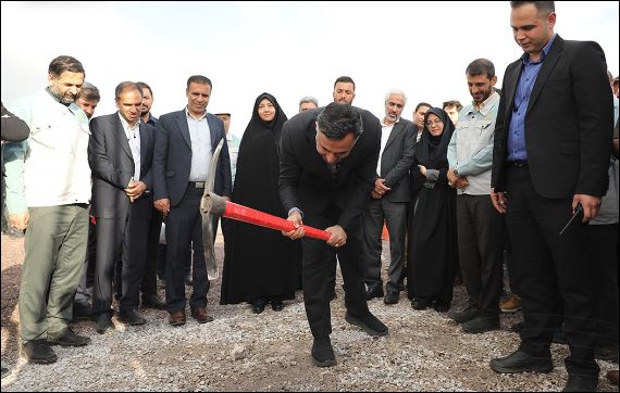 واحد فراوری غبارهای شارژ حمل مواد ناحیه فولادسازی فولاد مبارکه کلنگ زنی شد