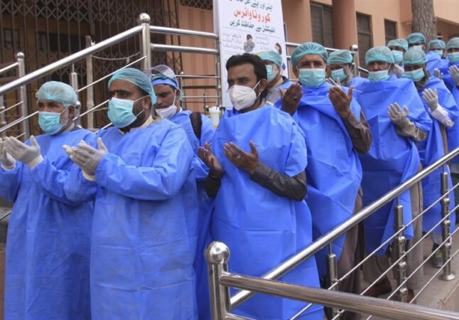 نحوه کنترل گسترش بیماری کرونا در کشور پاکستان